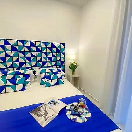 Alojamento de Acomodação e Pequeno-almoço Lux