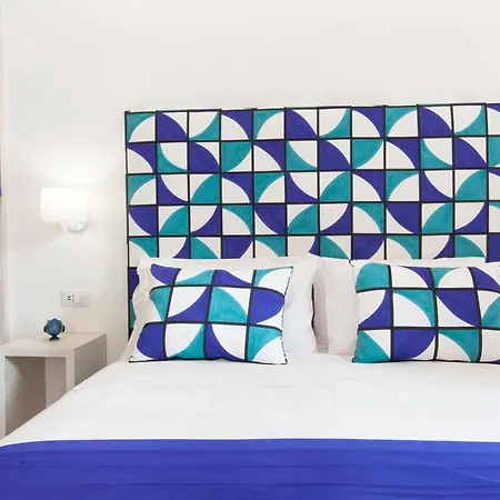 Bed & Breakfast Lux 4*