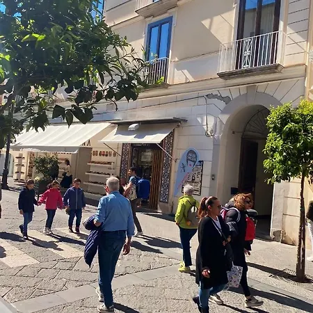 Bed & Breakfast Lux 4*